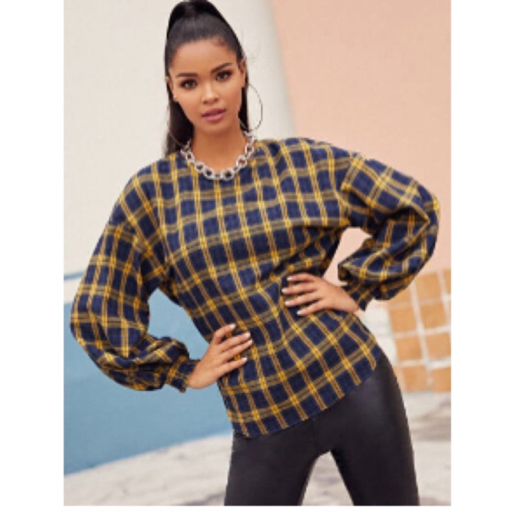 Shirred Cuff Lantern Sleeve Curved Hem Tartan Top